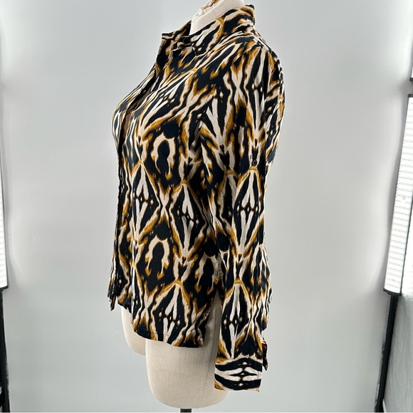 Jones New York signature womens top size L black gold button down tiger print - Picture 8 of 11